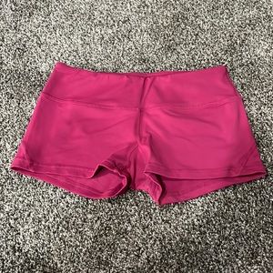 Rouen spandex booty shorts. Pink, size small